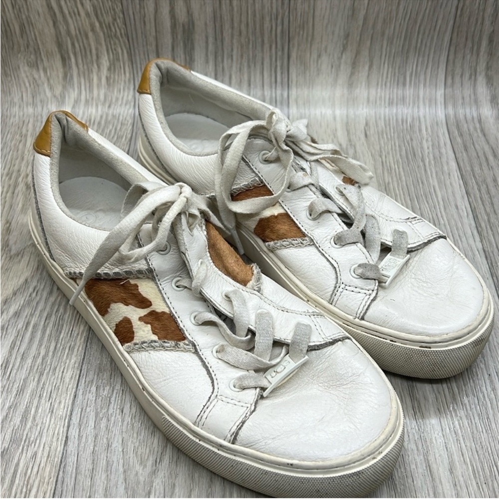 UGG Sneakers